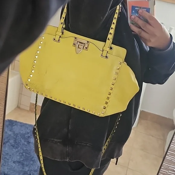 Valentino Garavani studded handbag (project) - Picture 8 of 10